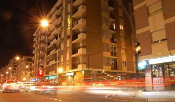 Hostal Los Infantes Salamanca Dış mekan fotoğraf